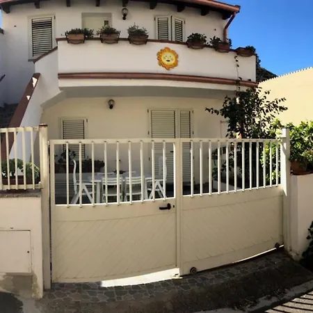 La Bomboniera Apartment *